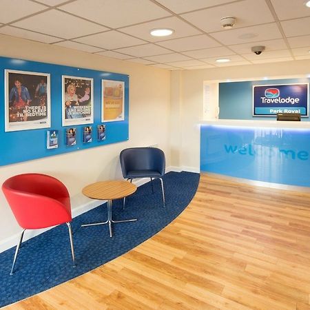 Travelodge London Park Royal Extérieur photo